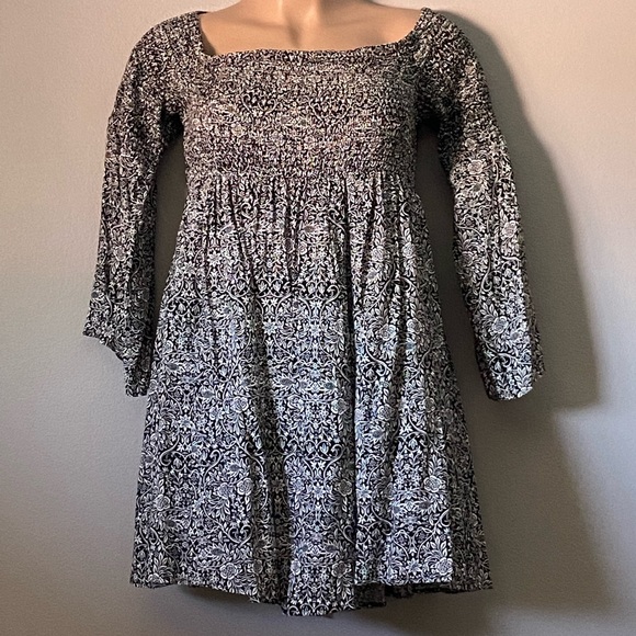 Smocked Bell Sleeve Dress - Picture 4 of 9